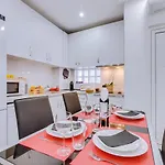 Faro: Casa Trevo Com Terraco Bbq